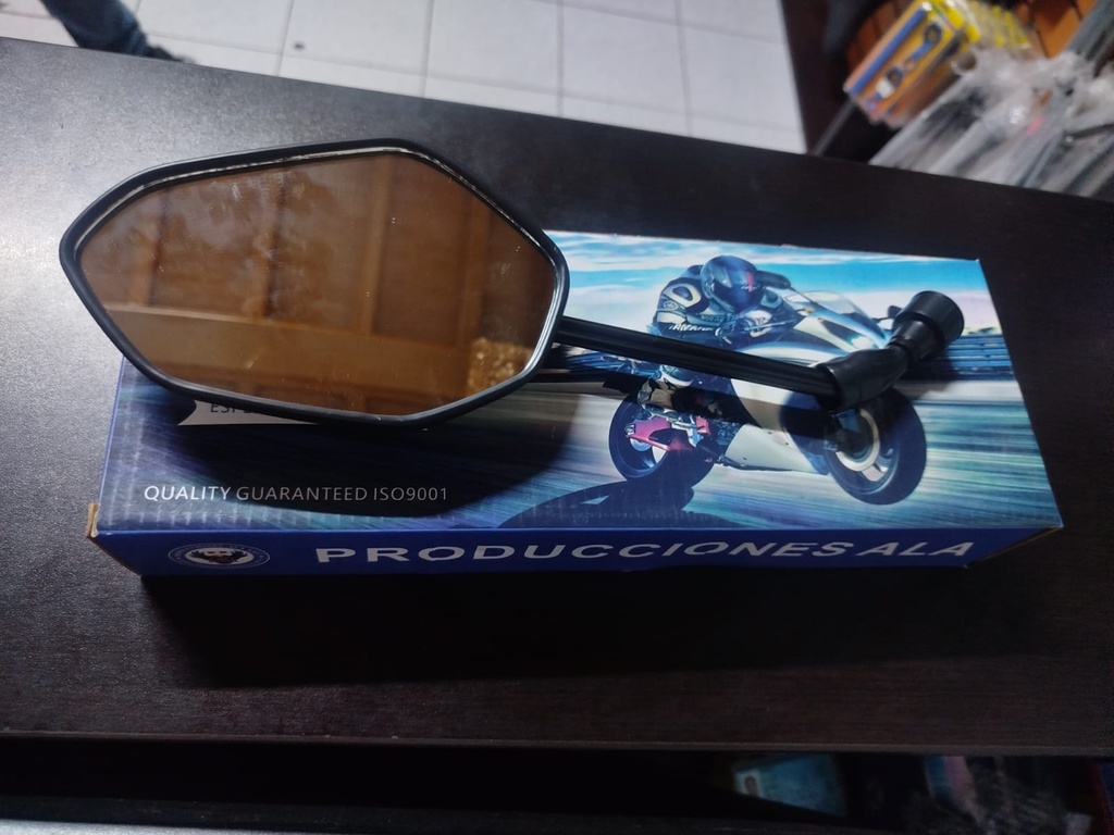 Espejo retrovisor invicta
