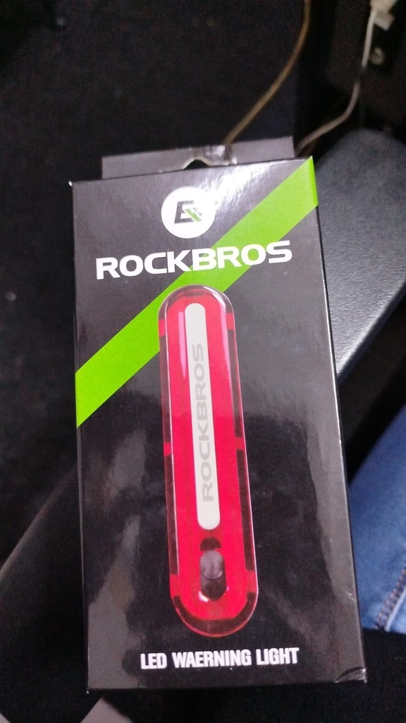 LUZ POSTERIOR RECARGABLE Rockbros