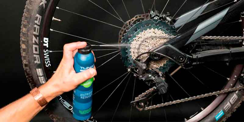 Limpieza de transmisión de bicicleta