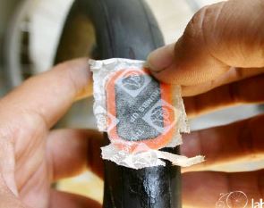 Parchado de cámara bicicleta eléctrica